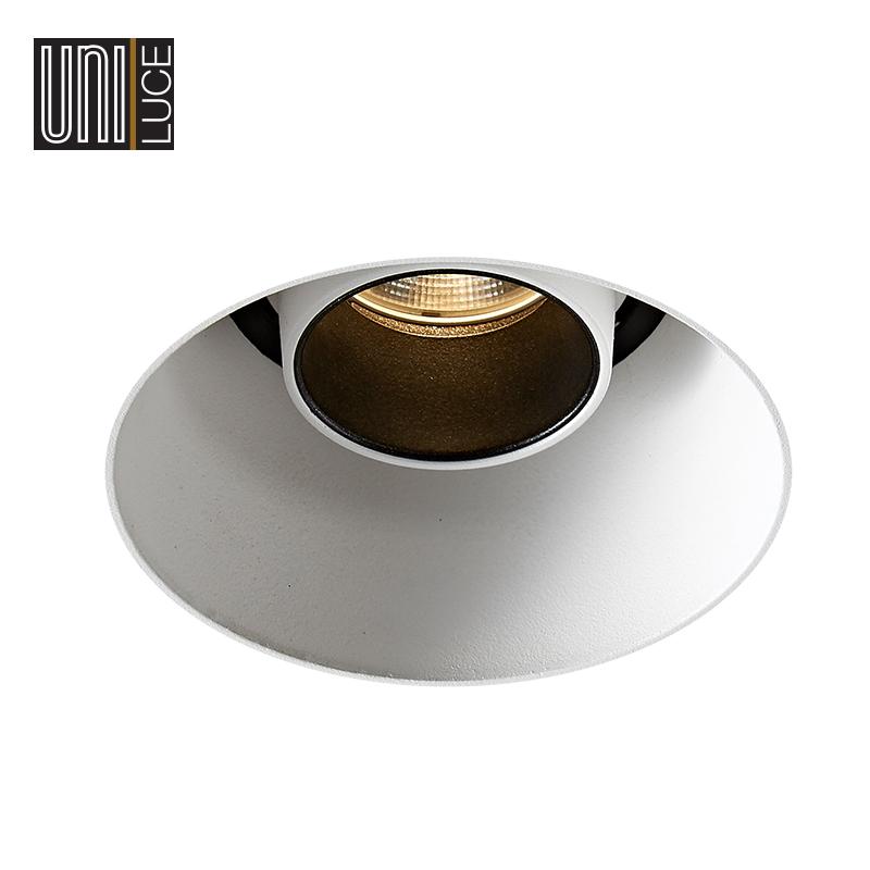 EVENT ADJUSTABLE M  TRIMLESS